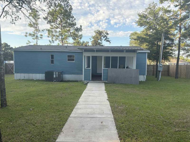 3 bedroom Manufactured Home at 135 Rembrandt Circle, Oakwood Lakes Estates, DeFuniak Springs — photo 4
