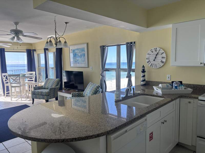 2 bedroom Condominium at 780 Sundial Court #Unit 5007, Emerald Towers West Condo, Fort Walton Beach — photo 4