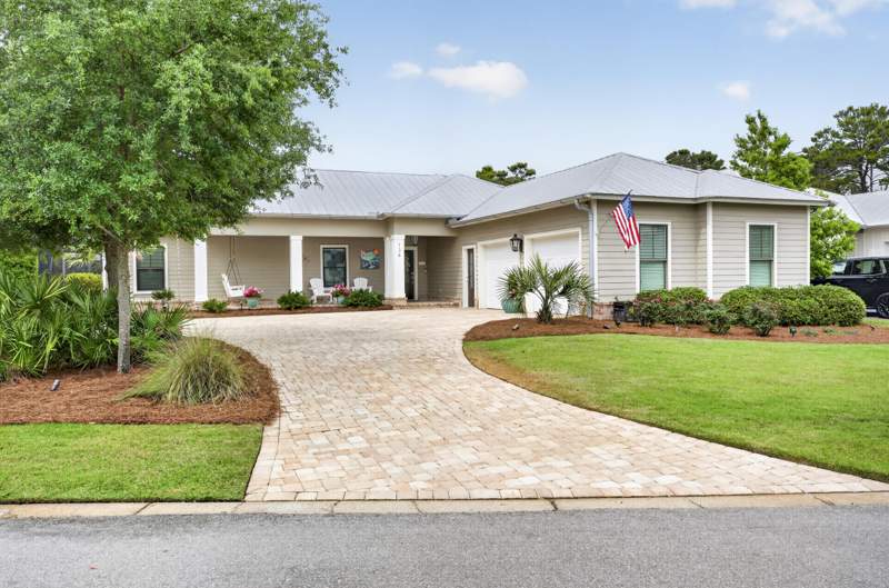 5 bedroom Detached Single Family at 136 Suzanne Drive, Seagrove Village 7th Add to Seagrove Beach Subdivision, Santa Rosa Beach — photo 2