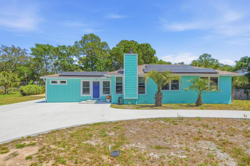 2 bedroom Detached Single Family at 203 NE Bradley Drive, GARNIERS BEACH 7TH, Fort Walton Beach — photo 1