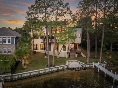 296 S Bayshore Drive, Valparaiso FL - photo 17 of 69