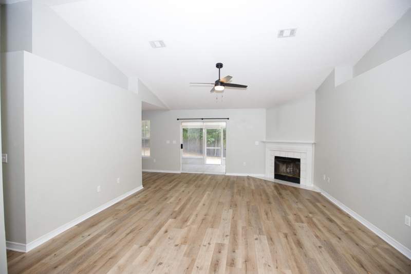 3 bedroom Detached Single Family at 1305 Jefferyscot Court, Countryview Estates 4th Addn, Crestview — photo 3