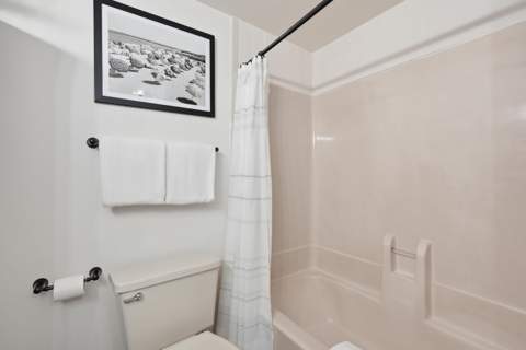214 SW Miracle Strip Parkway #a305, Fort Walton Beach FL - photo 13 of 35