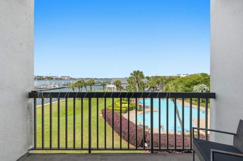 214 SW Miracle Strip Parkway #a305, Fort Walton Beach FL - photo 14 of 35