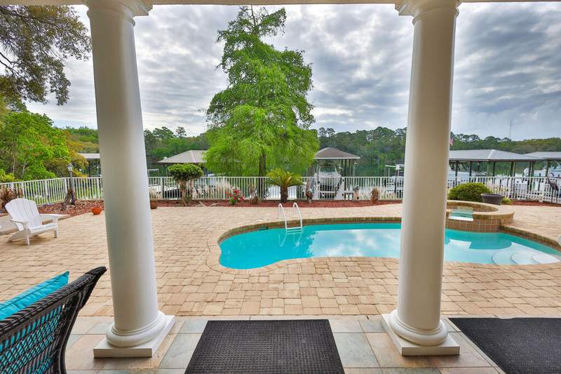 5 bedroom Detached Single Family at 19 Poquito Road, Bayou Poquito, Shalimar — photo 3