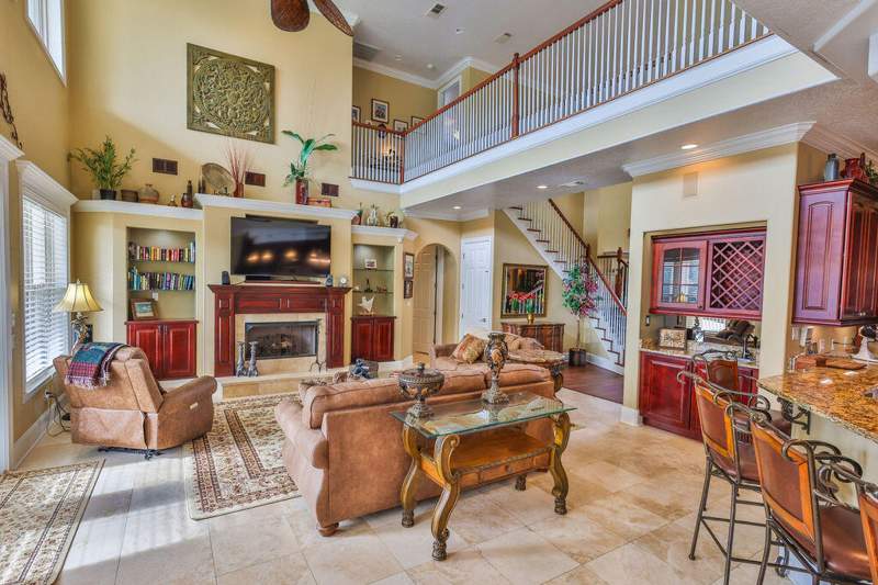 5 bedroom Detached Single Family at 19 Poquito Road, Bayou Poquito, Shalimar — photo 5
