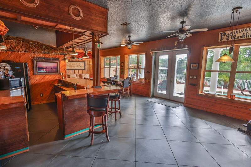 5 bedroom Detached Single Family at 19 Poquito Road, Bayou Poquito, Shalimar — photo 5