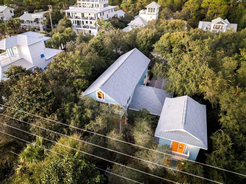 4 bedroom Detached Single Family at 3245 E County Hwy 30A, Seahighland, Santa Rosa Beach — photo 2