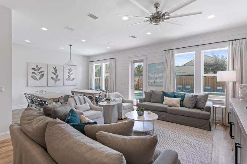 8 bedroom Detached Single Family at 9 Cobian Court, Shades of Blue, Miramar Beach — photo 5
