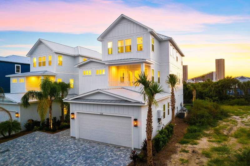 7 bedroom Detached Single Family at 134 Sandtrap Road, Miramar Beach, Miramar Beach — photo 4