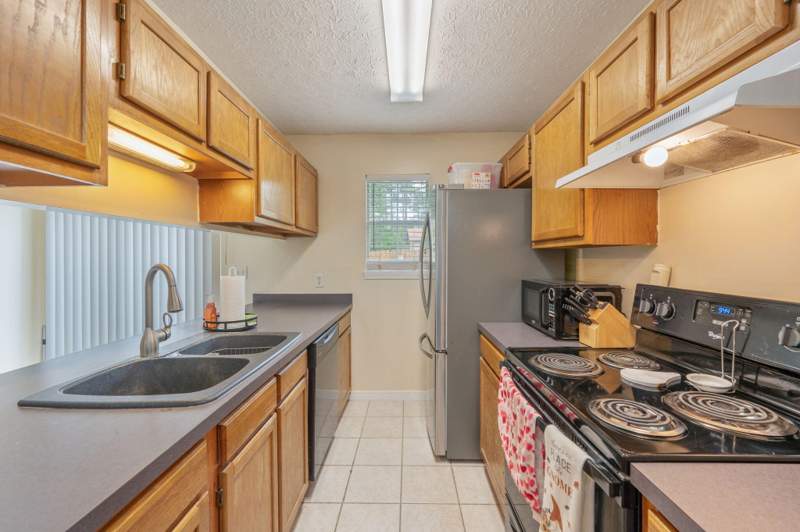 3 bedroom Townhouse at 1847 Pointed Leaf Lane, Forest Oaks Ph 3, Fort Walton Beach — photo 4