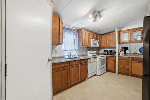12 E Royal Palm Avenue, DeFuniak Springs FL - photo 12 of 18