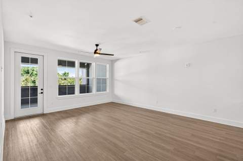 277 The Grove Drive #322, Miramar Beach FL - photo 7 of 40