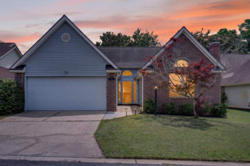 3 bedroom Detached Single Family at 720 Putter Drive, Fairway Lakes Ph II, Niceville — photo 3