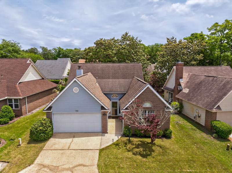 3 bedroom Detached Single Family at 720 Putter Drive, Fairway Lakes Ph II, Niceville — photo 2