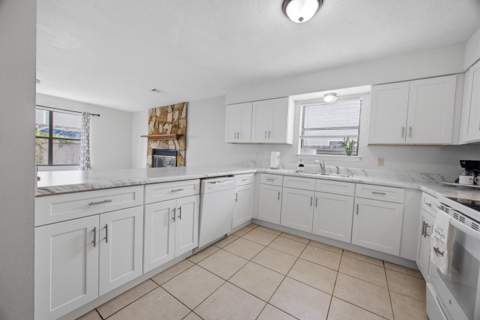 948 McFarlan Avenue, Fort Walton Beach FL - photo 14 of 45