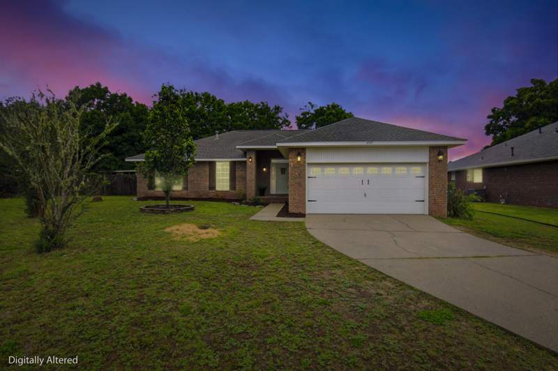 4 bedroom Detached Single Family at 6345 Havenmist Lane, Silver Oaks Ph 2, Crestview — photo 2