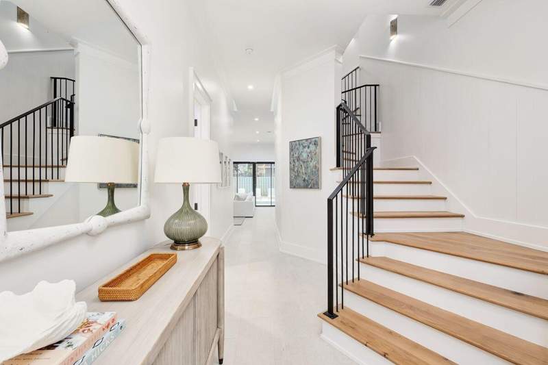 7 bedroom Detached Single Family at 69 Live Oak Street, Seagrove 1st Addn, Santa Rosa Beach — photo 3
