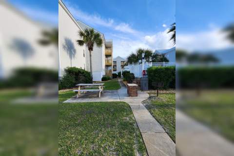 1330 SE Miracle Strip Parkway #207, Fort Walton Beach FL - photo 23 of 30