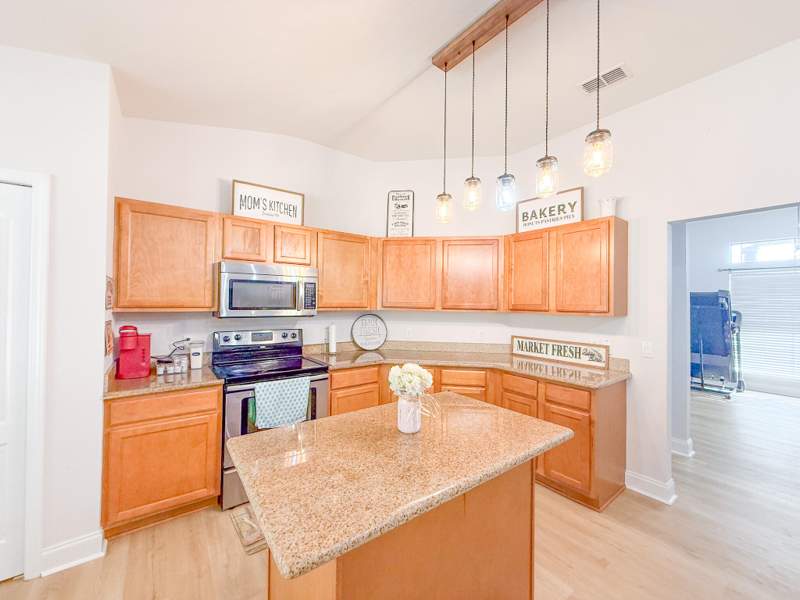 4 bedroom Detached Single Family at 6214 Flash Lane, Silver Springs Est Lot 6 Blk B, Crestview — photo 5