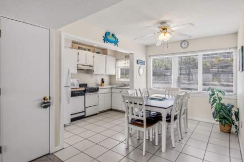 1530 SE Miracle Strip Parkway #205B, Fort Walton Beach FL - photo 22 of 34