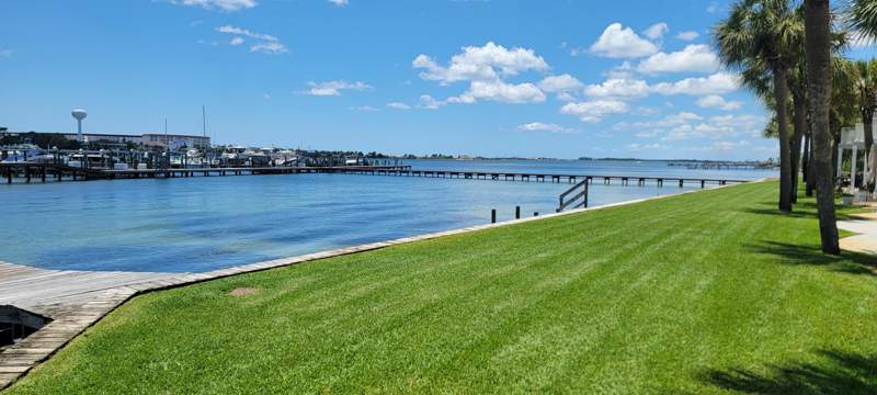 2 bedroom Townhouse at 218 SW Miracle Strip Parkway #J, Brooks Landing, Fort Walton Beach — photo 2