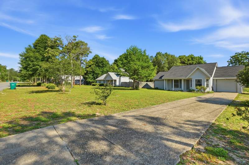 3 bedroom Detached Single Family at 324 John King Road, Shoal Creek S/D, Crestview — photo 4