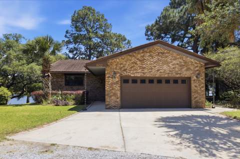 602 Cinco Terrace Lane, Fort Walton Beach FL - photo 8 of 30