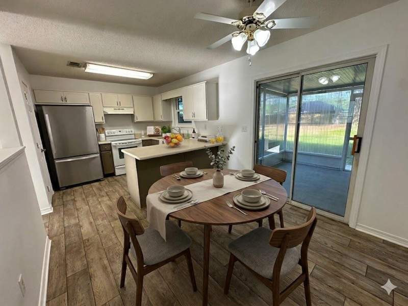 3 bedroom Detached Single Family at 5929 N Meadow Lane, Hidden Glen, Crestview — photo 5