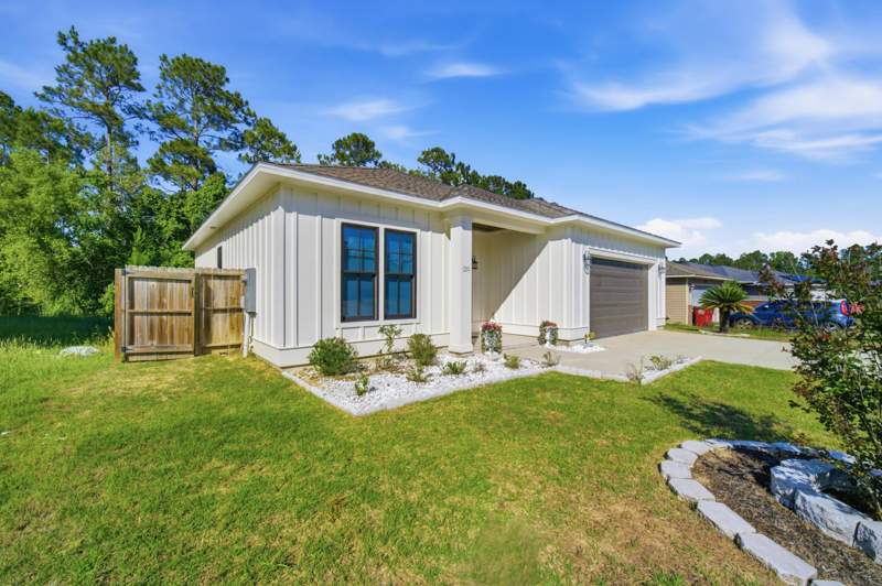 3 bedroom Townhouse at 120 Lillian Way, Taylor Farms Hoa, Crestview — photo 5