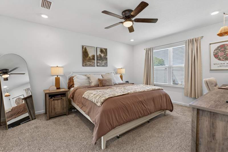 4 bedroom Detached Single Family at 51 Silverthorn Street, Owl's Head East, Freeport — photo 4