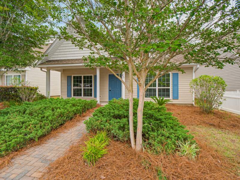 3 bedroom Detached Single Family at 237 Nelly Street, Hammock Bay, Freeport — photo 2