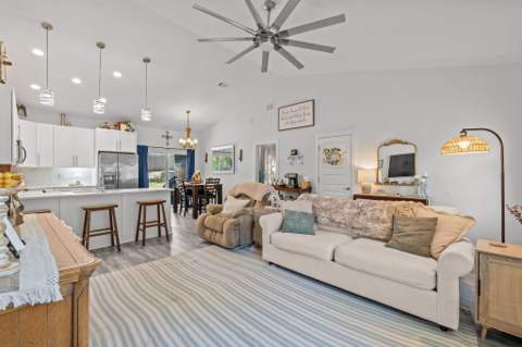 166 Hibiscus Avenue, DeFuniak Springs FL - photo 8 of 26