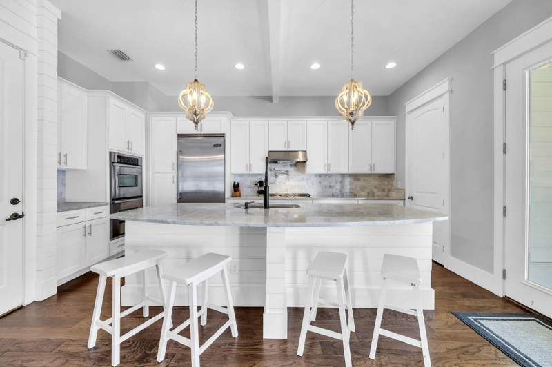 4 bedroom Detached Single Family at 48 Ruth Street, Frangista Beach 2nd Addn, Miramar Beach — photo 4