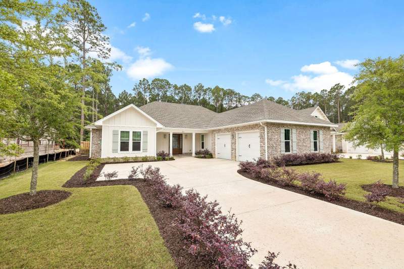 4 bedroom Detached Single Family at 39 W Captain Fritz Way, Hammock Bay - Steamboat Landing, Freeport — photo 2