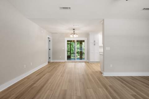 2435 Rocky Shores Drive, Niceville FL - photo 11 of 45