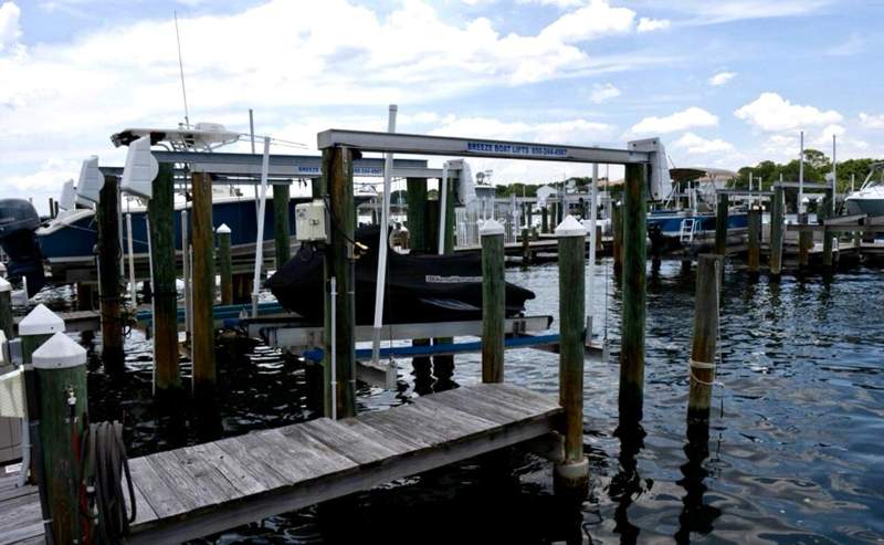 2 bedroom Condominium at 321 Bream #406, Palm Court Yacht Club, Fort Walton Beach — photo 5