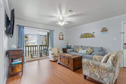 1330 SE Miracle Strip Parkway #211, Fort Walton Beach FL - photo 7 of 27
