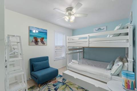 1330 SE Miracle Strip Parkway #211, Fort Walton Beach FL - photo 13 of 27