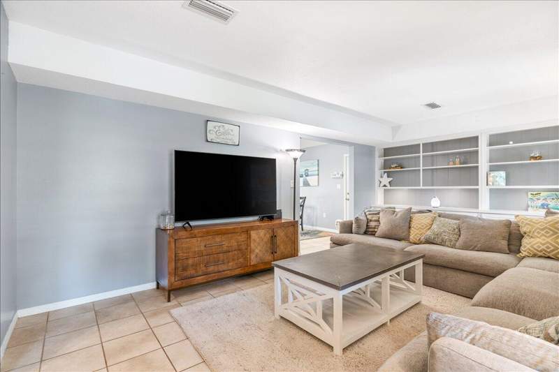 4 bedroom Detached Single Family at 6 Krivik Court, Marnan S/D Beg NE Cor Of Lot 7 Blk J, Fort Walton Beach — photo 5