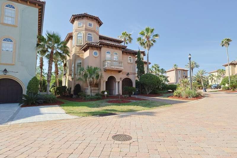 4 bedroom Detached Single Family at 195 Rue St Tropez, Saint Tropez, Miramar Beach — photo 5