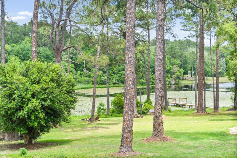 4 bedroom Detached Single Family at 699 Pinewood Drive, Ten Lake Estates Unit 2, DeFuniak Springs — photo 4
