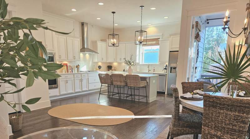 3 bedroom Detached Single Family at 38 Emerald Beach Circle, Highland Parks, Santa Rosa Beach — photo 2