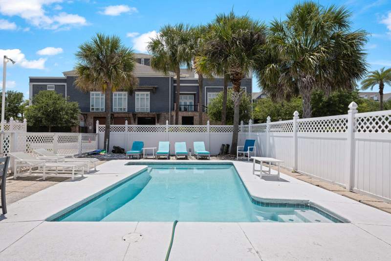 6 bedroom Detached Single Family at 91 Matthew Boulevard, Crystal Beach, Destin — photo 2