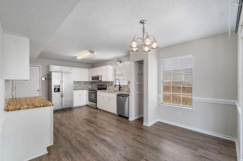 608 Drakes Landing, Mary Esther FL - photo 12 of 38