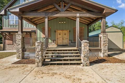 981 E Chestnut Avenue, Crestview FL - photo 22 of 47
