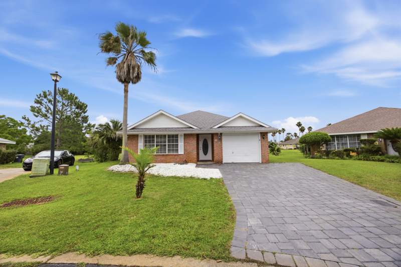 3 bedroom Detached Single Family at 43 Mandevilla Lane, Garden Homes At Bayside, Miramar Beach — photo 2