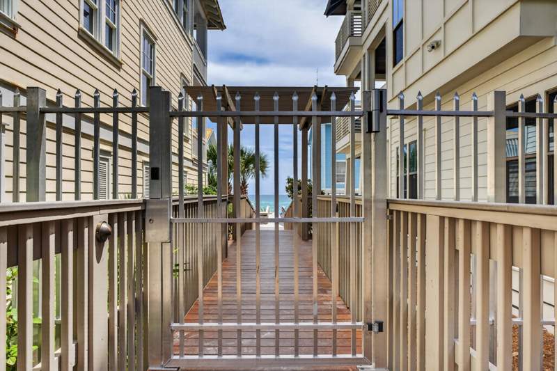 3 bedroom Detached Single Family at 44 N Ryan Street, Summer'S Edge, Santa Rosa Beach — photo 2