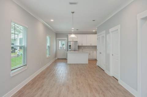 416 Date Palm Lane, Freeport FL - photo 10 of 39