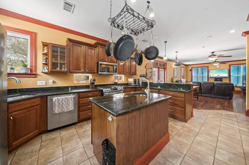 4 bedroom Detached Single Family at 240 Ridge Road, Santa Rosa Ridge Unit 2, Santa Rosa Beach — photo 4